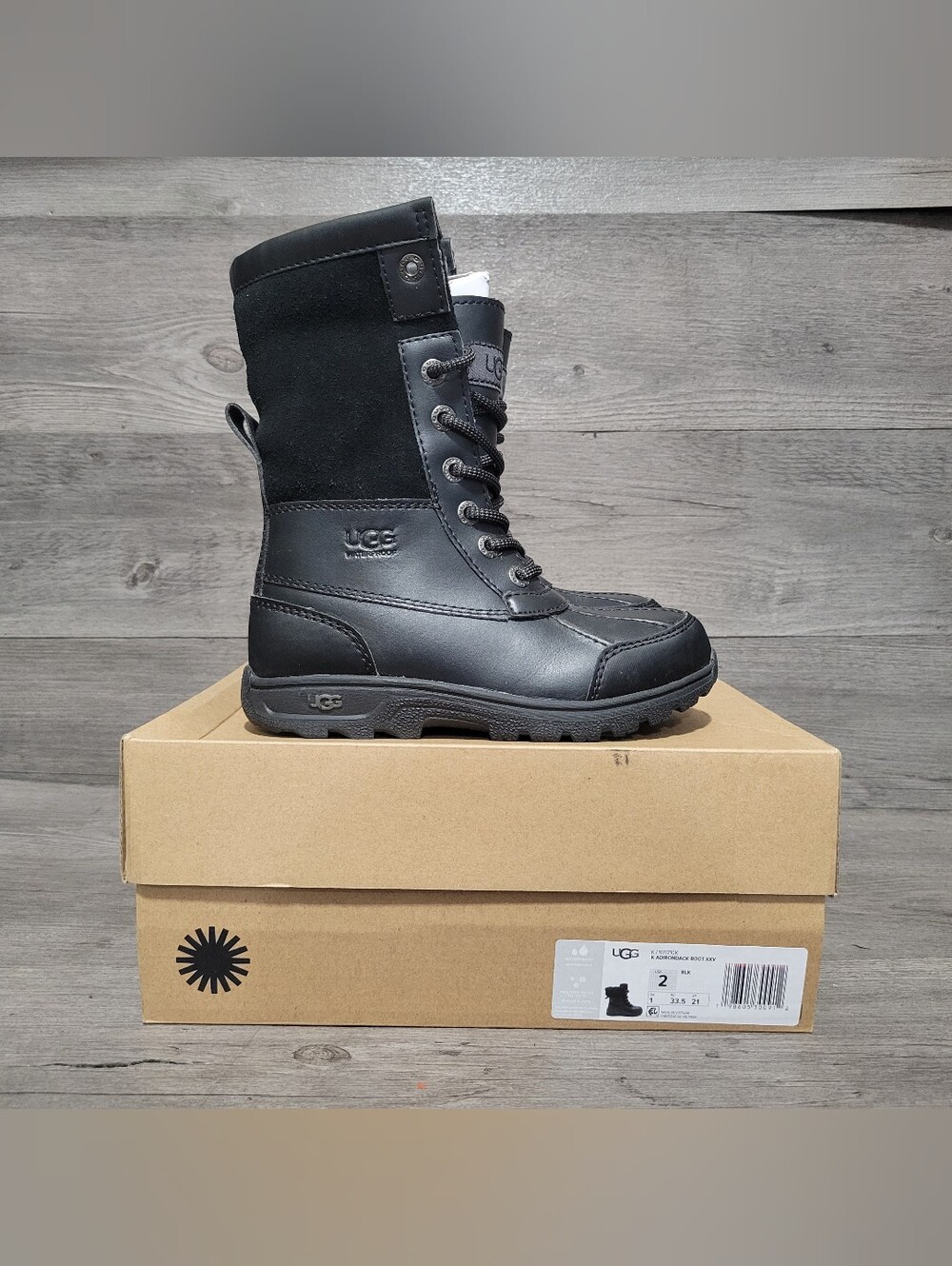 UGG Adirondack Boot XXV Kids Size 2 Boots Black